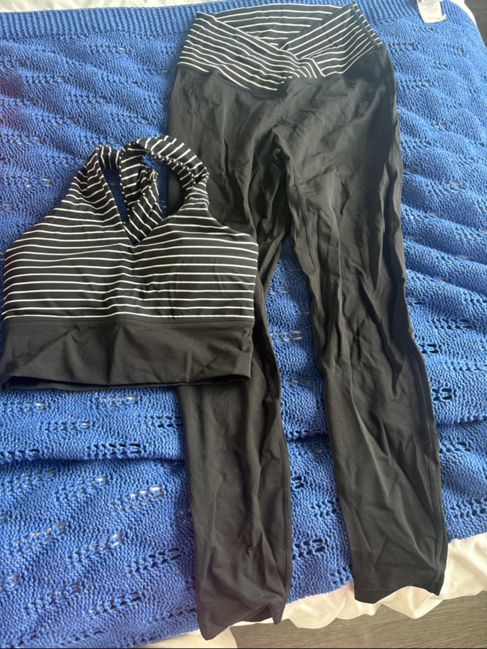 Ilus Black Striped Sports Bra and Leggings Set